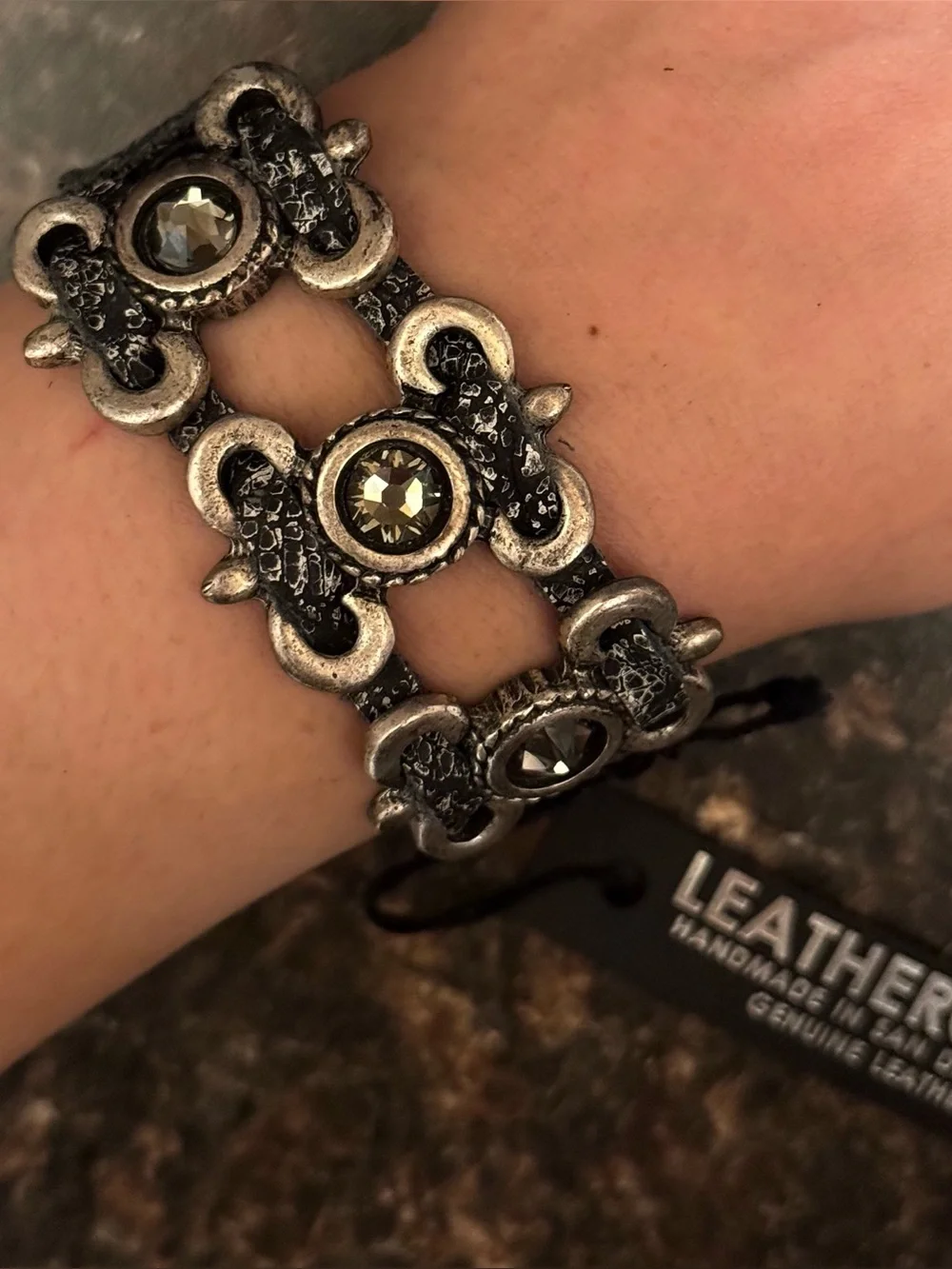 NWT Leather Rock Rhinestone Snap Bracelet